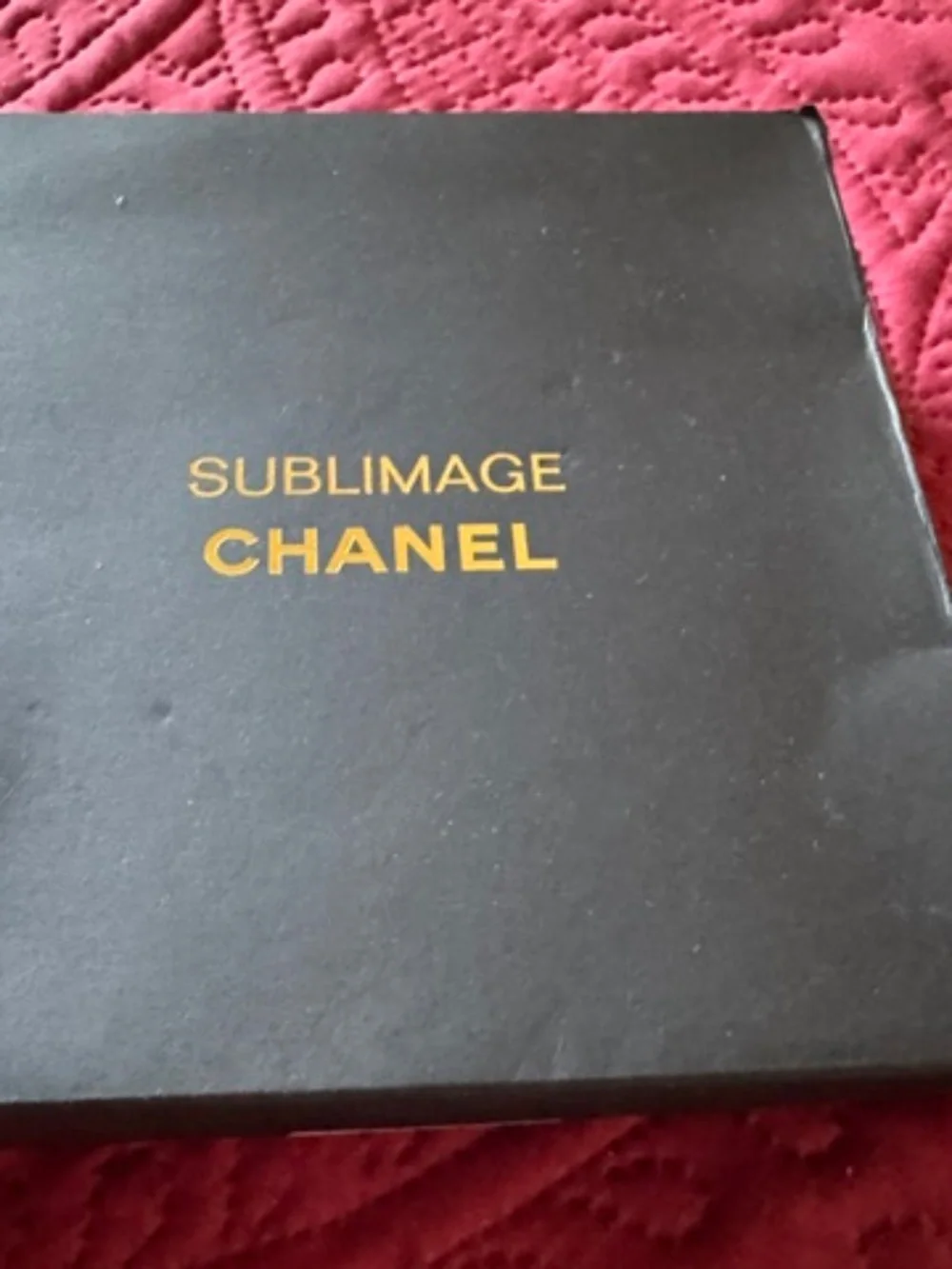 Chanel gift box black/gold empty box